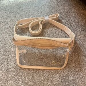 Vinnie Louise Purse, Clear with beige trim, adjustable strap, NWT